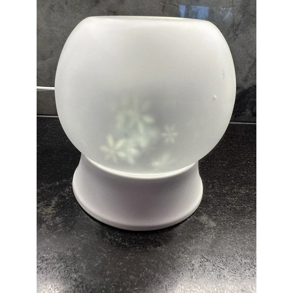 Partylite Snow Flurry ScentGlow Wax Warmer NWT In Box Holiday Christmas Winter